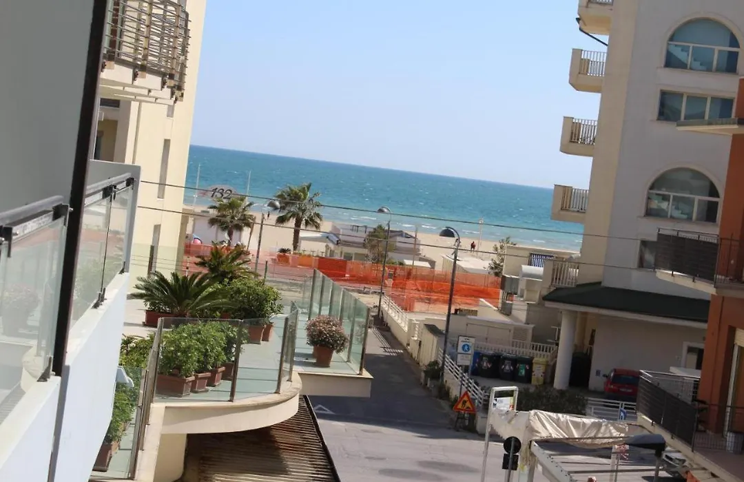 Colivingone-Mora-1